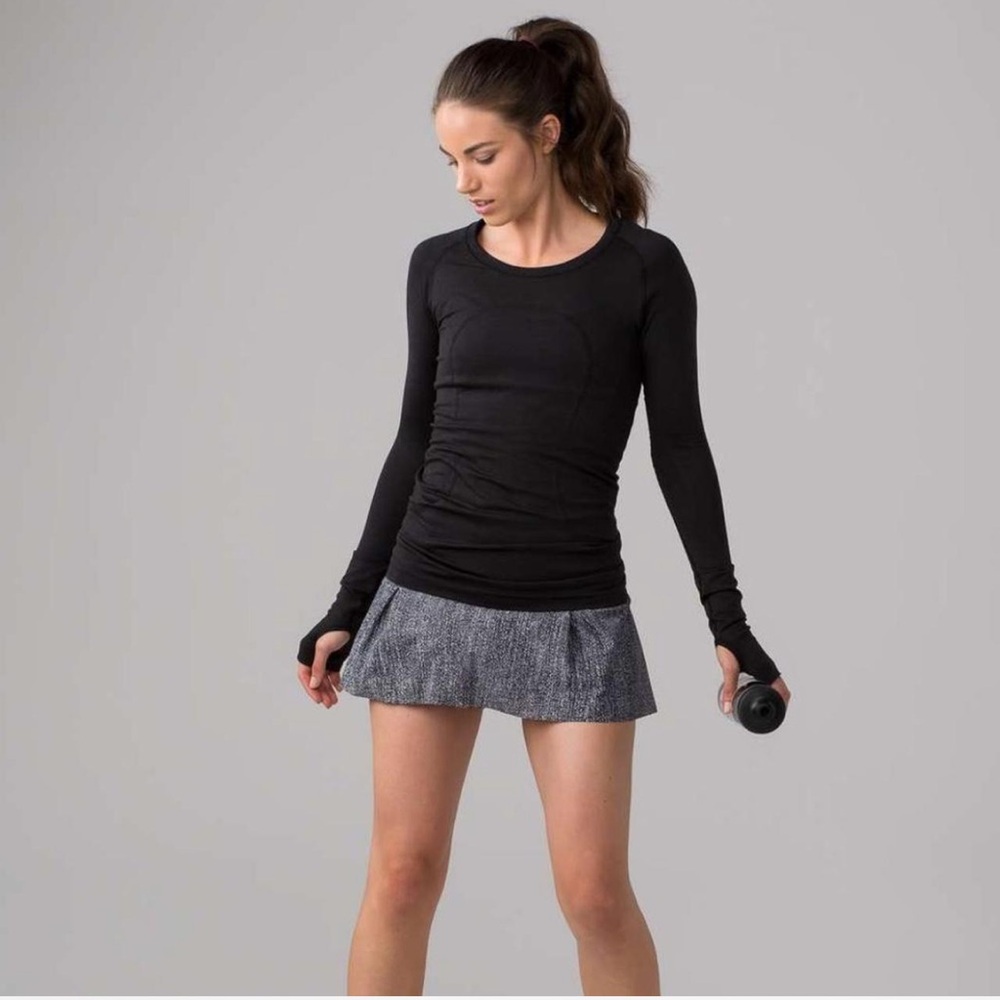 Lululemon Lost In Pace Skirt (Regular) (13")
Salt Alpine White Black